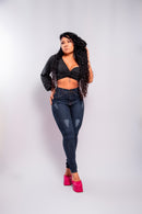 Calça Jeans Feminina Lisa com Detalhe Moderno