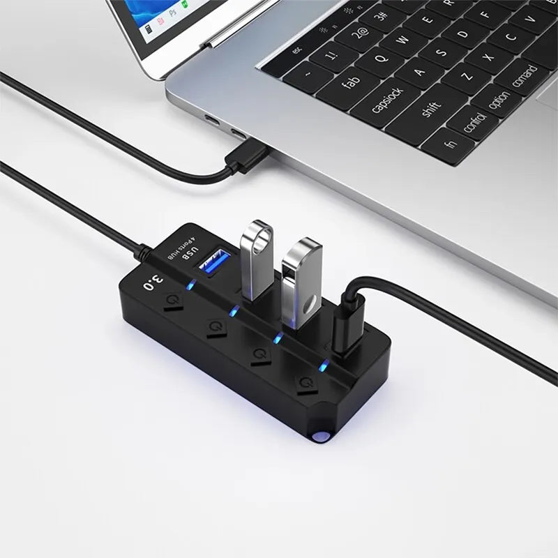 Hub USB  4 portas USB 3.0 e 1 porta USB 2.0 múltiplas conexões em um único dispositivo.