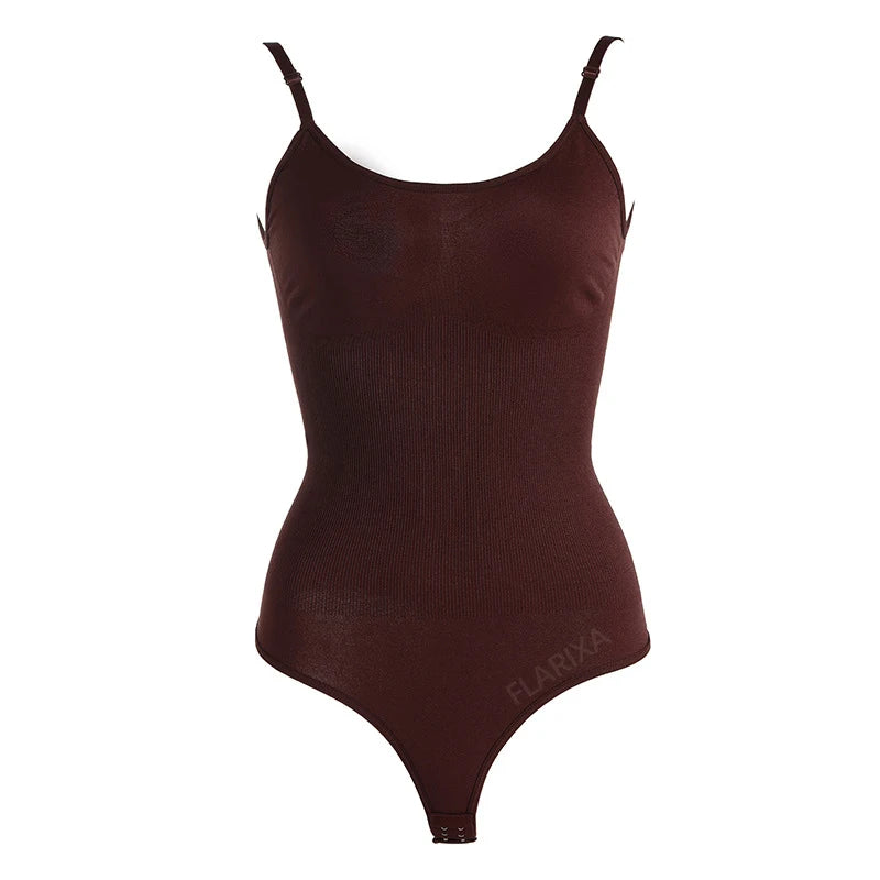 Silhueta com o Bodysuit Flarixa Controle de Barriga
